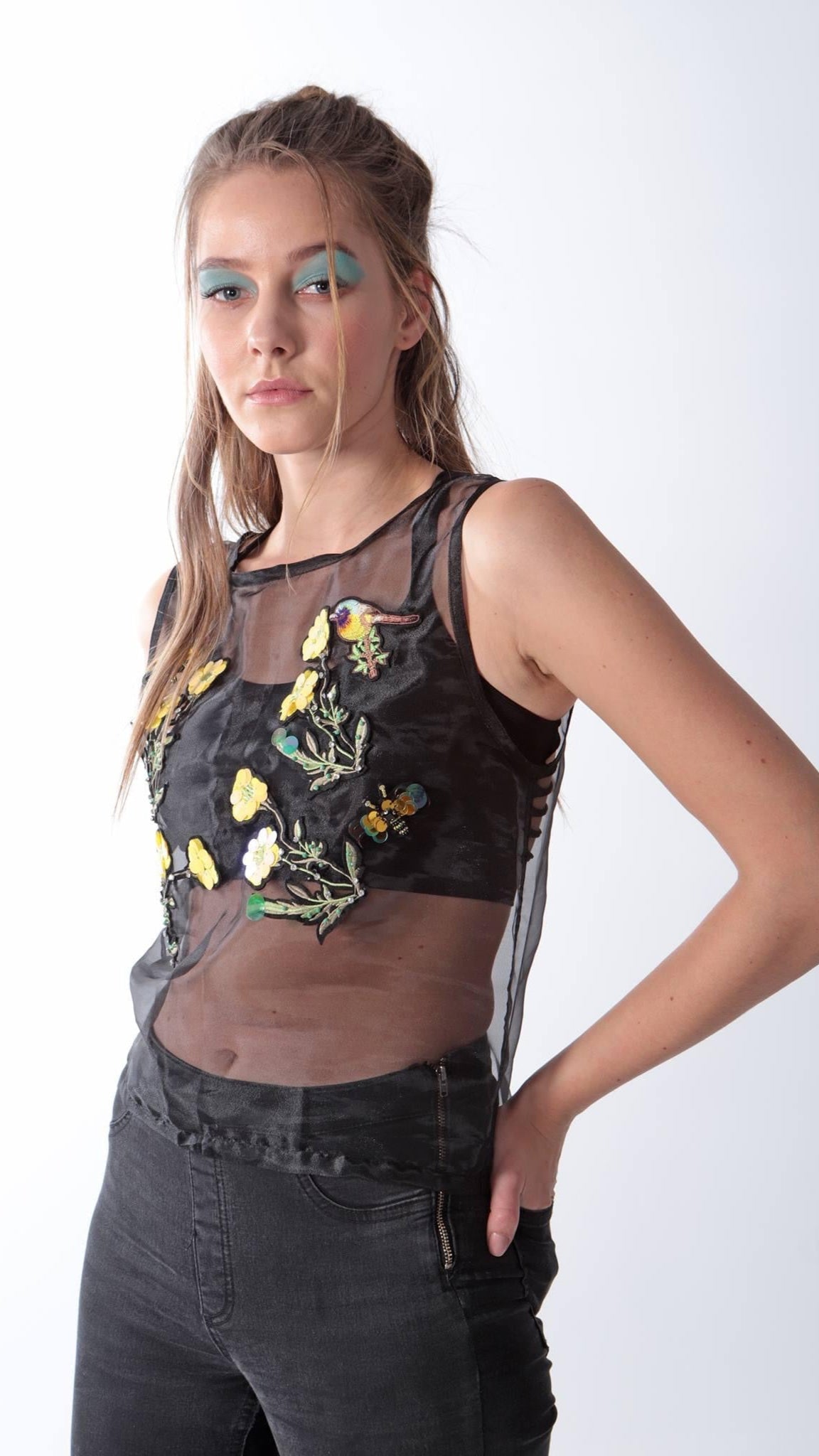Top Flowers black